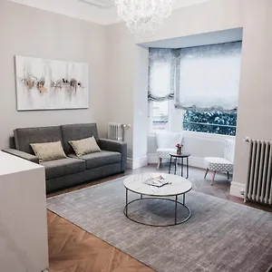 https://apartamentos-naiala.sansebastianhotels.net